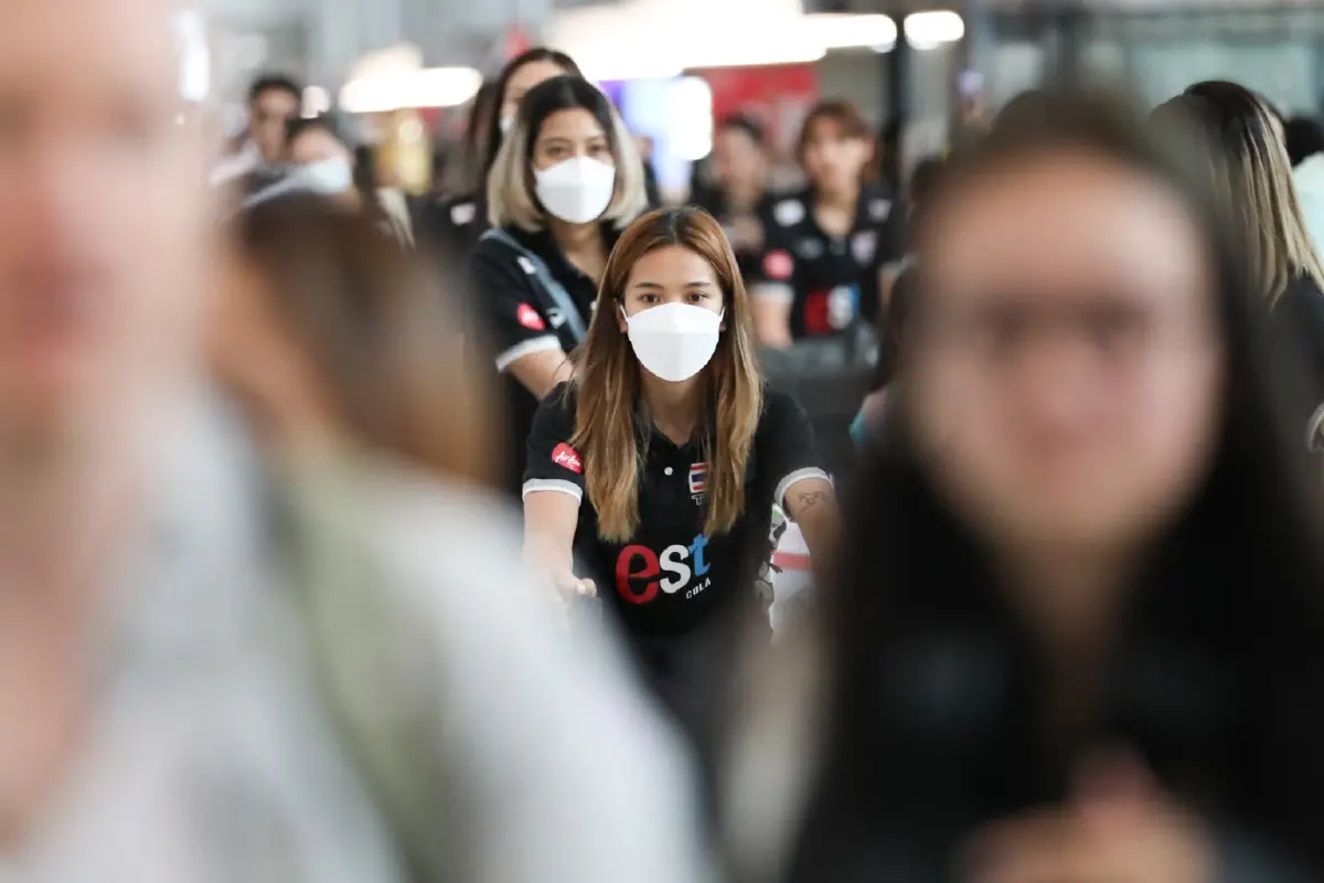 นักตบสาวกลับถึงไทย ก่อนลุยศึก "VNL2023" สนาม 3