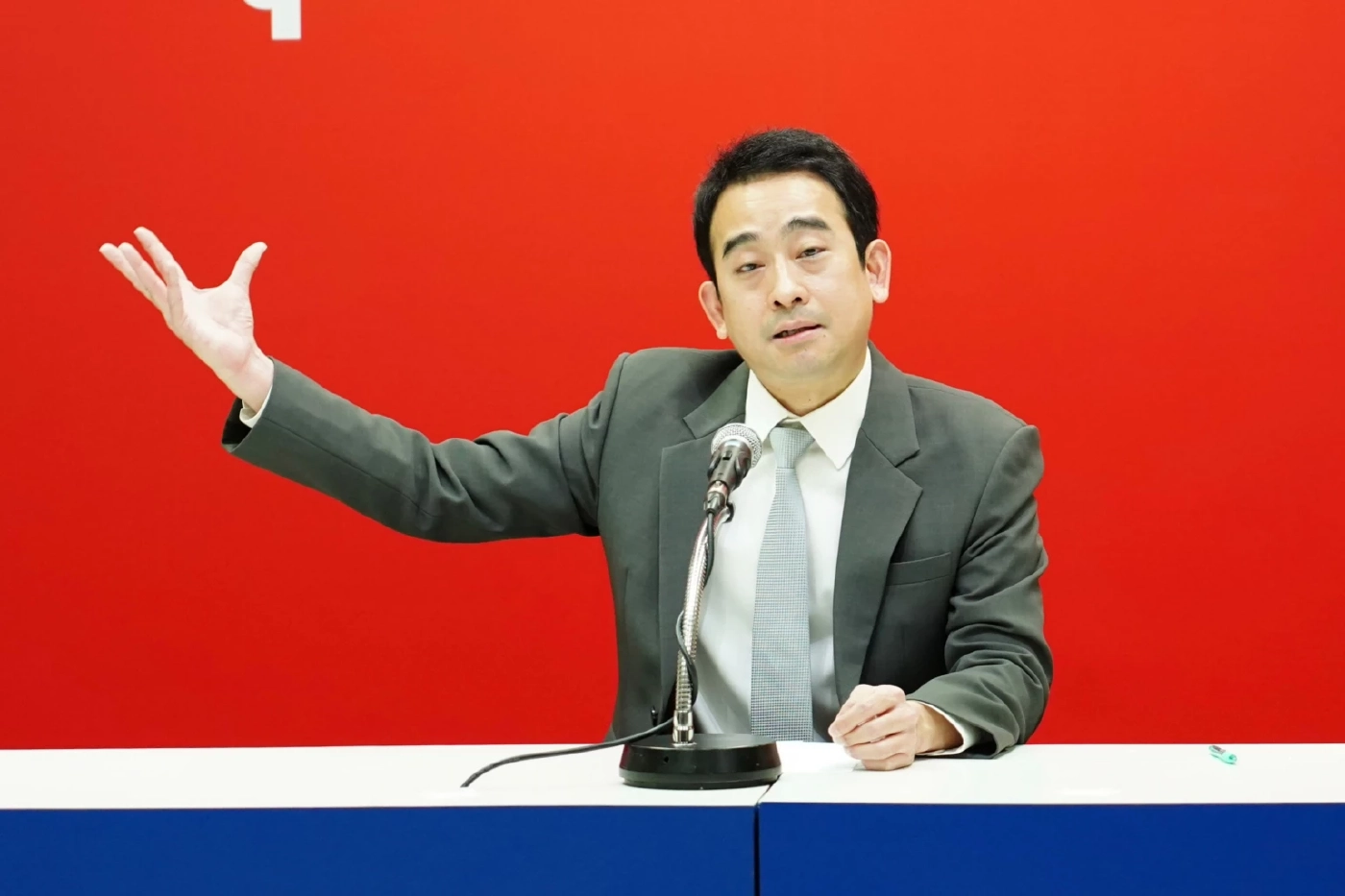 แค่ชะลอไม่ได้เลิก เงินดิจิทัลวอลเล็ต "เพื่อไทย" แจง ให้เกียรติพรรคแกนนำ