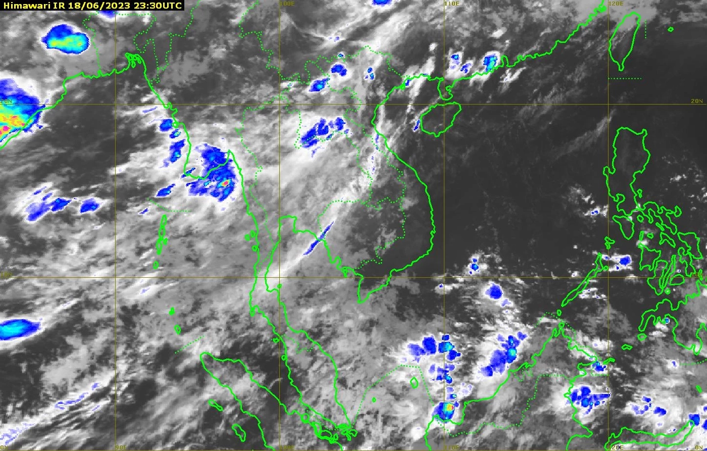 กรมอุตุฯ เตือน 31 จว. รับมือ "ฝนฟ้าคะนอง" และ "ฝนตกหนัก" กทม.อ่วมมีฝน 60%