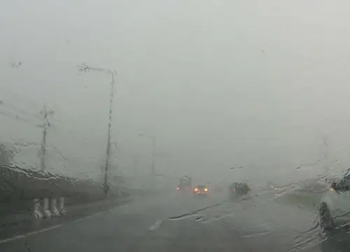 เตือน ภาคเหนือ-ภาคใต้ รับมือฝนฟ้าคะนองร้อยละ 70 เช็กพื้นที่ฝนตกหนัก ที่นี่ 