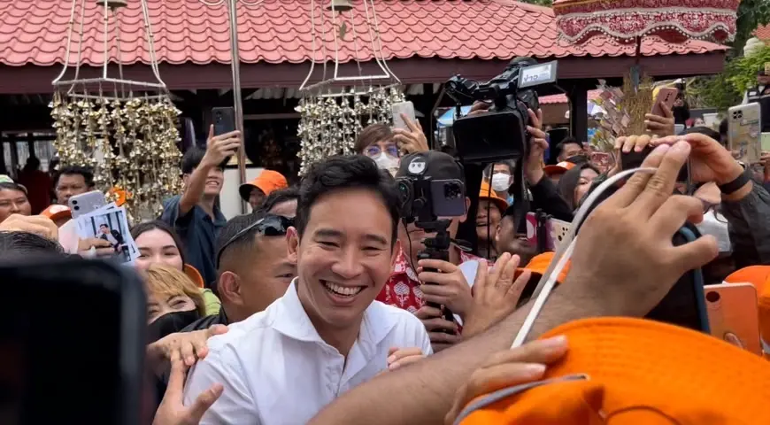 "พิธา" ยืนยัน เก้าอี้"ประธานสภาฯ" อยู่ระหว่างหารือ อดใจรอแถลงทางการ