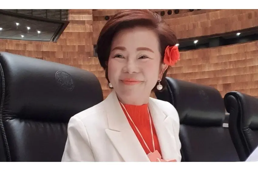 "ก้าวไกล" เริ่มผ่อนคลาย นายทะเบียนพรรคการเมืองตีตก 4 คำร้องยุบพรรค