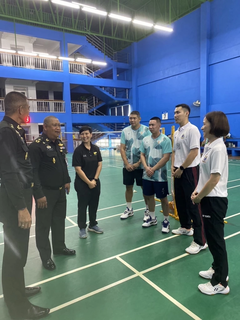 รวมดาวดังทีมชาติเพียบ "พล.ต.กฤตพันธุ์" เยี่ยมชมการแข่งขันแบดฯกองทัพไทย ครั้งที่ 53