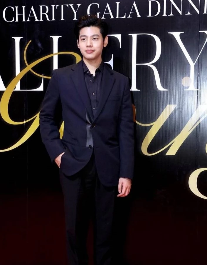 รูปหล่อพ่อรวย แบงค์ ศุภณัฐ เปิดเหตุผล ไม่เข้าวงการบันเทิง!