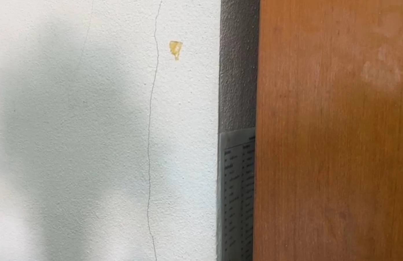 แผ่นดินไหวพิษณุโลก เขย่าอาคารแพทย์แผนไทย รพ.บางกระทุ่ม สร้างรอยร้าว 16 จุด