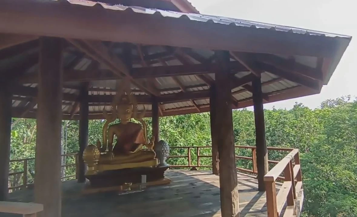 ชวนเที่ยวภูห้วยทราย ครบุรี ชมสะพานเชื่อมหิน แลวิวสุดสวยรับหน้าฝน