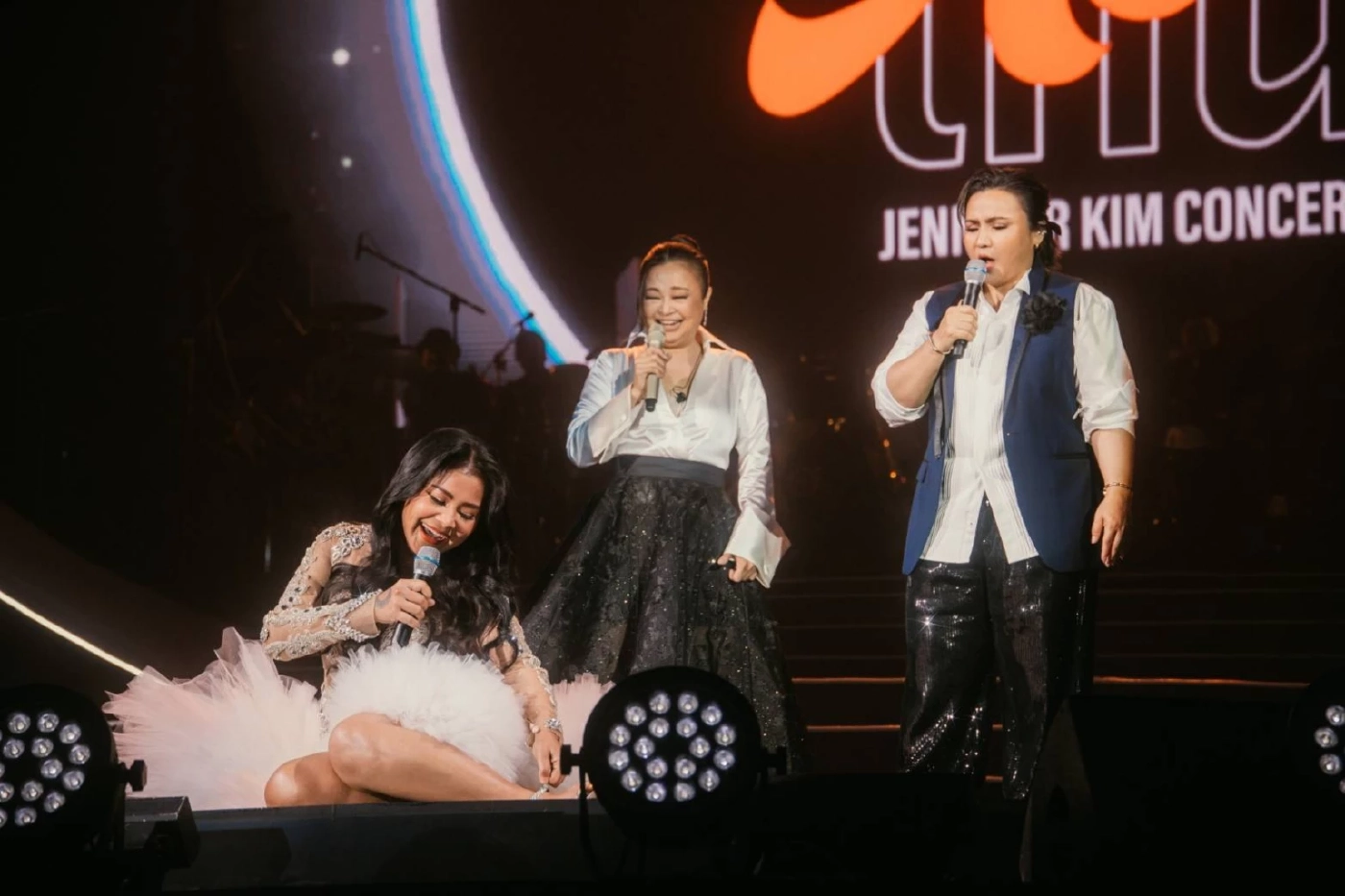 ไปดูมาแล้ว เกินคิ้ม Concert เกินคาด เกินคุ้ม 