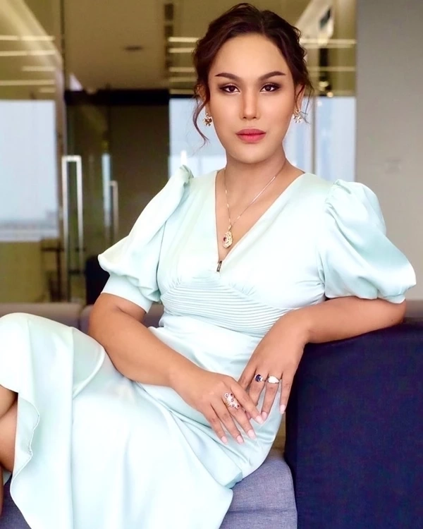 "แอนนา" ขอพูดบ้าง ปมอ้าง แมสเซนเจอร์ รถล้มทำทองหาย 4 ล้าน ทำไมถึงเงียบ!