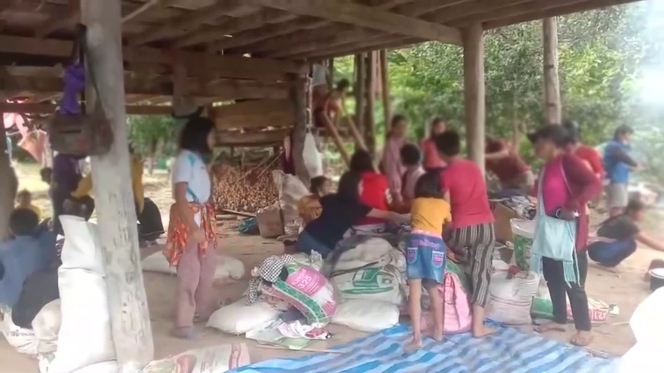 เผยภาพสุดสลด กะเหรี่ยง สู้รบ ทหารเมียนมา ผู้ลี้ภัยสงครามหนีเข้าไทยไม่หยุด