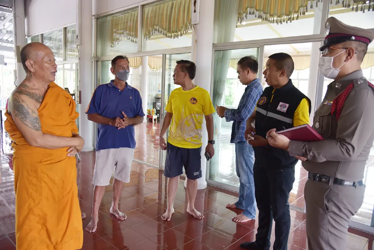 บาปหนา โจรขโมยตู้พระอภิธรรมอายุกว่า 100 ปี ในวัดดัง เจ้าอาวาสสงสัยพระลูกวัด