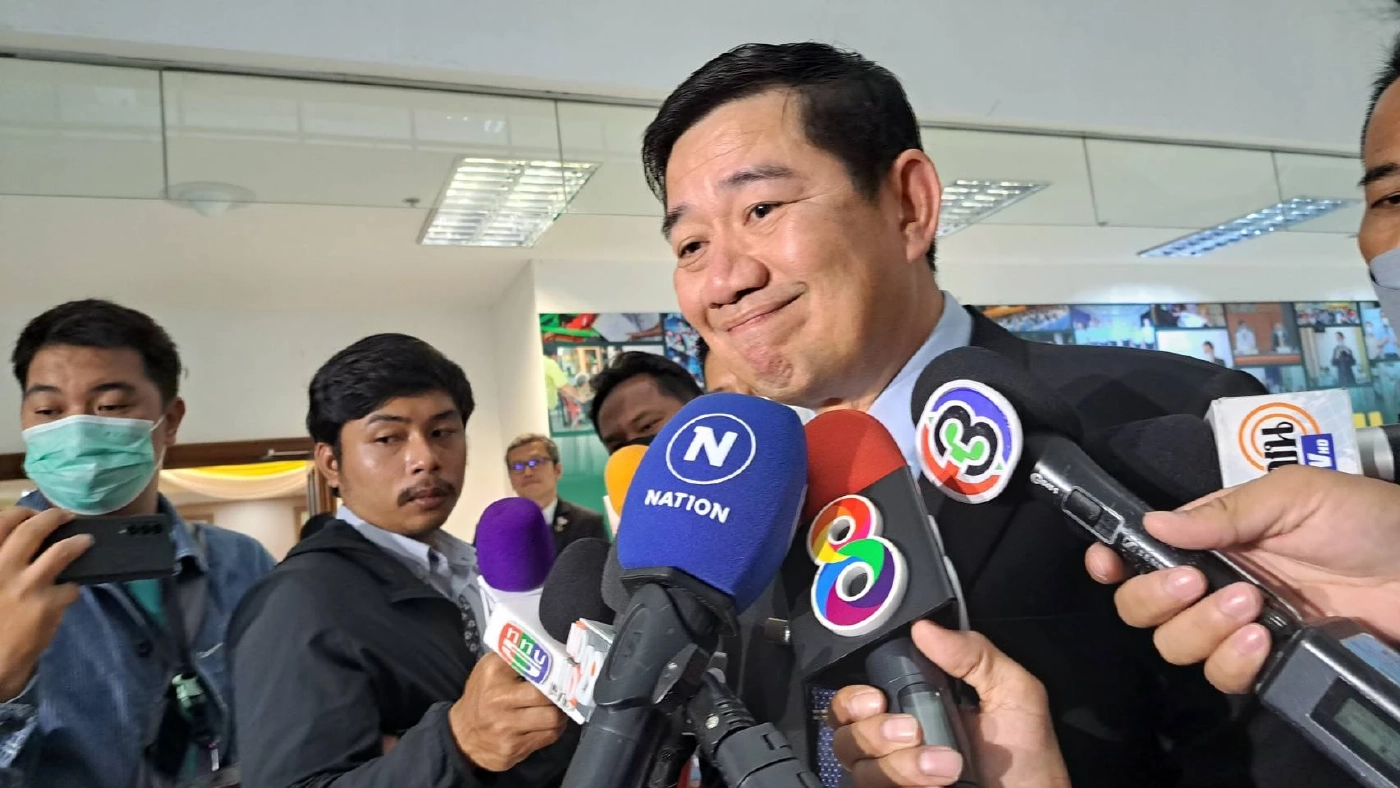 ป.ป.ช.จ่อเปิดทรัพย์สิน"พิธา" โยนกกต.ชี้ ปมหุ้นทำขาดคุณสมบัติส.ส.หรือไม่