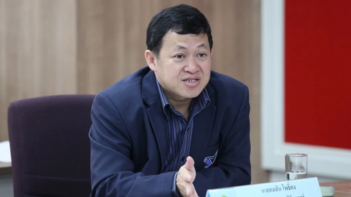 คมสัน โพธิ์คง