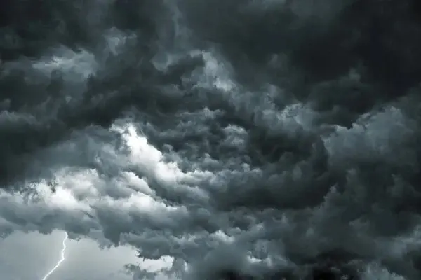 อุตุฯ เตือน ฝนฟ้าคะนองทั่วไทย ร้อยละ 60 ของพื้นที่ เช็กพื้นที่เสี่ยงภัยที่นี่   