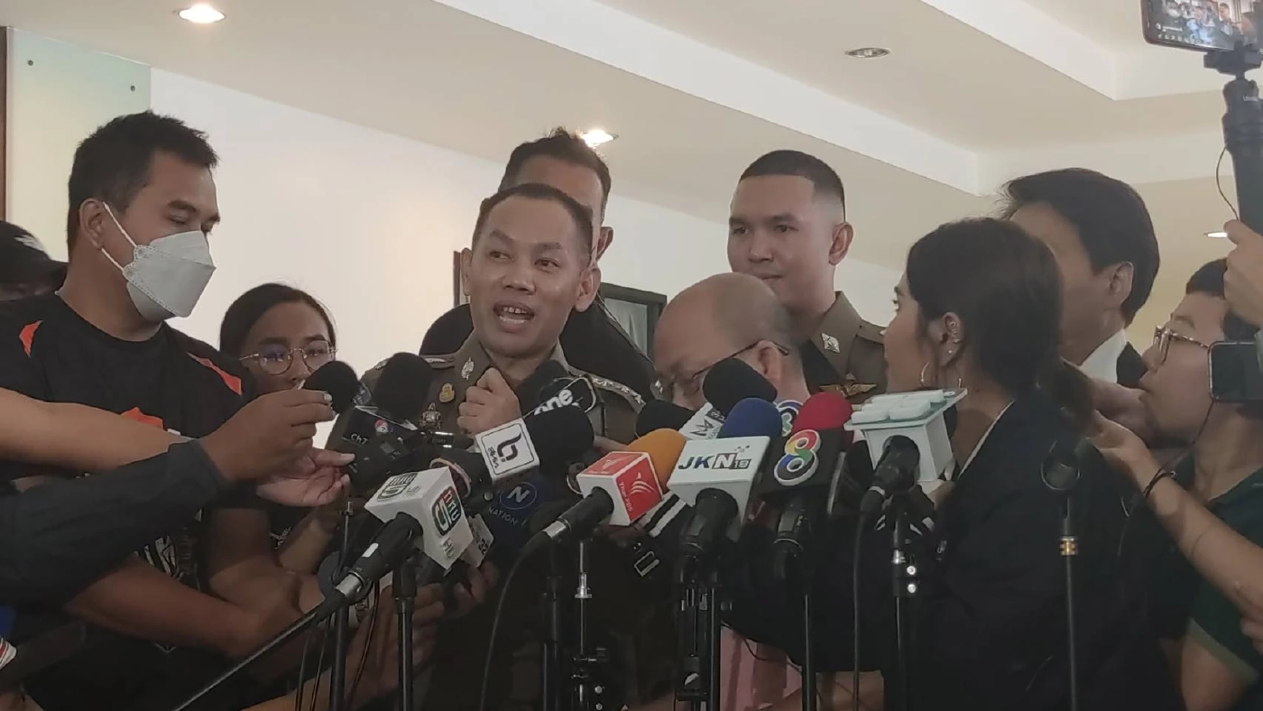 "รองผู้การฯ - สารวัตร สอท.2" รายงานตัว ยันไม่เอี่ยวตบทรัพย์ 140 ล้าน