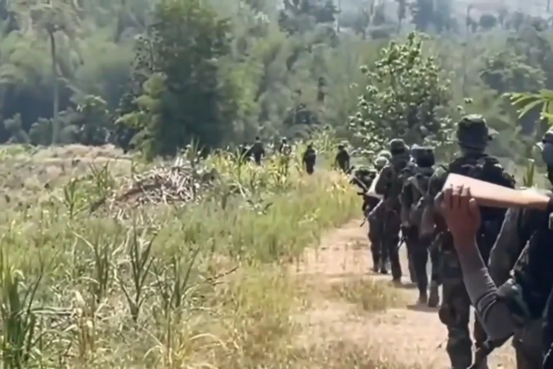 เมียนมา รบเดือด กะเหรี่ยง ข้ามช่องทางห้วยต้นนุ่น เสียงระเบิดดังถึงฝั่งไทย