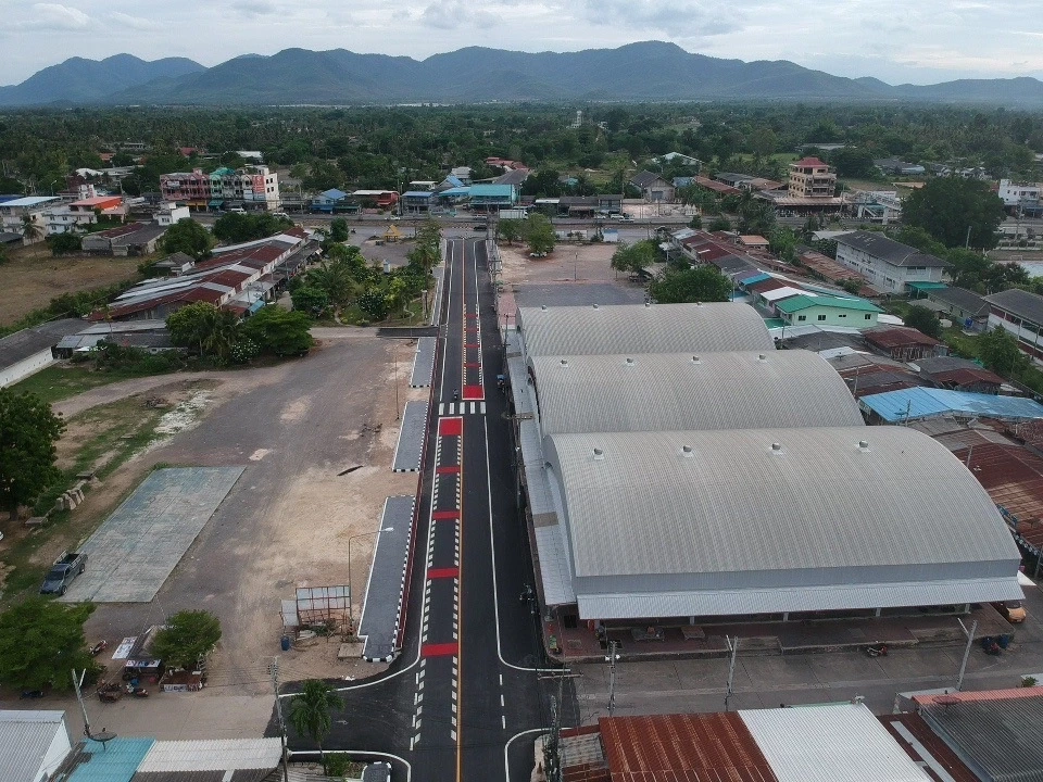 พร้อมใช้! ทางหลวงชนบท แจ้ง ถ.สาย พบ.1045  อ.ชะอำ จ.เพชรบุรี ปรับปรุงเสร็จแล้ว