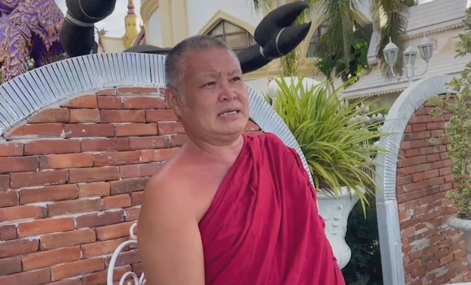 พระครูประยุต เจติยานุการ เจ้าอาวาสวัดพระธาตุดอยเวา