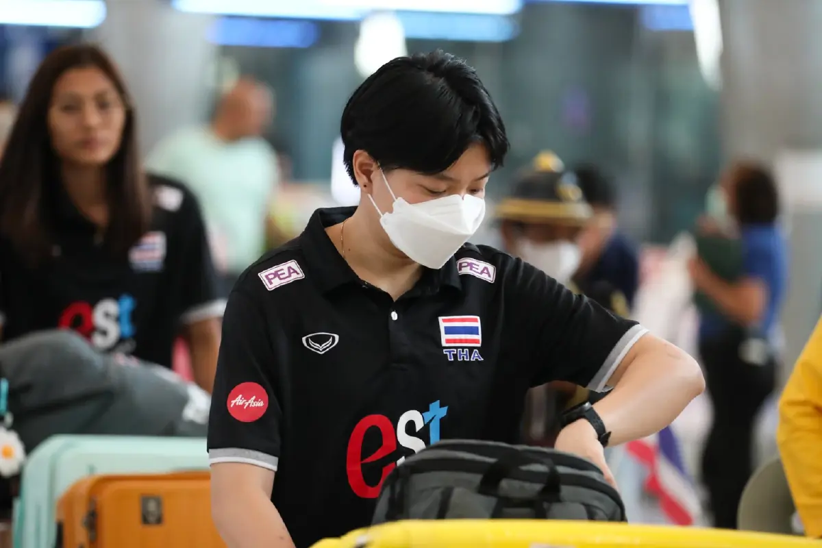 นักตบสาวกลับถึงไทย ก่อนลุยศึก "VNL2023" สนาม 3