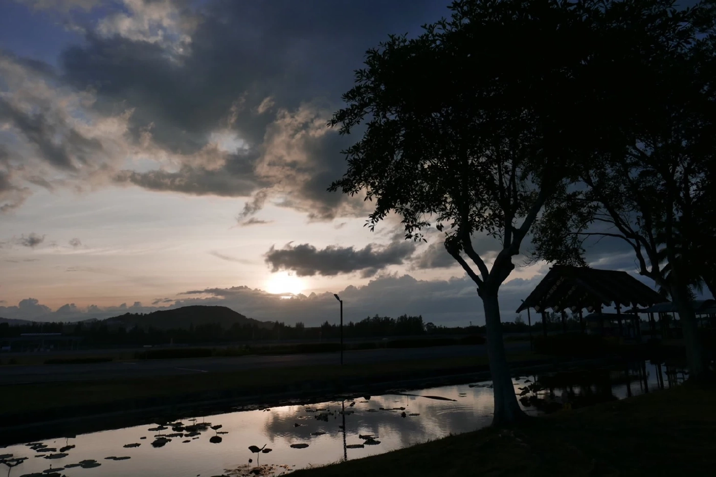 ปล่อยใจ ทิ้งความวุ่นวายบินข้ามฟ้า ไปหมู่บ้านชาวประมง 5 ดาวที่เกาะสมุย