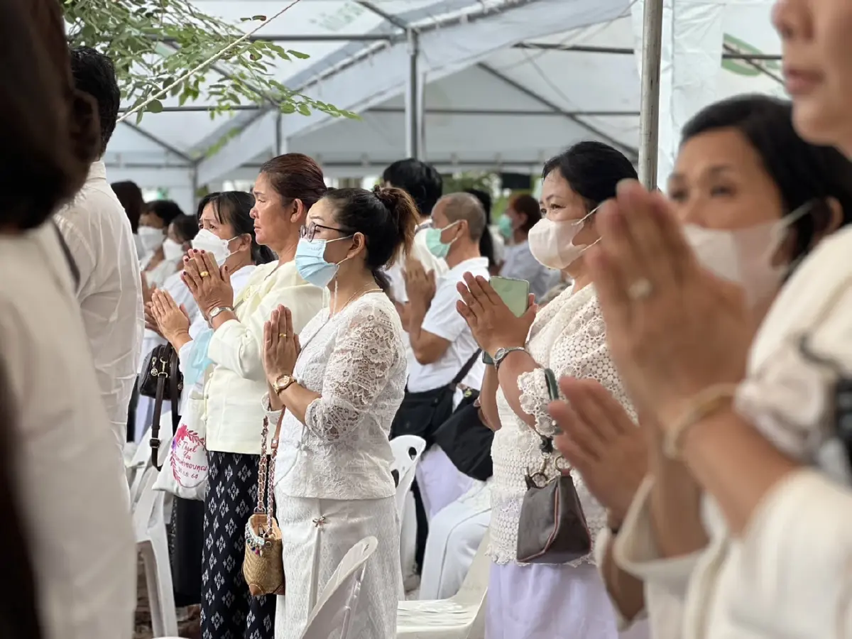 อัศจรรย์ พระอาทิตย์ทรงกลดเหนือจิตกาธาน พิธีพระราชทานเพลิง หลวงปู่แสง