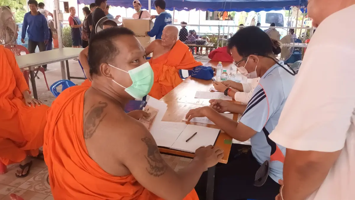 เปิดคลิป ไฟไหม้กลางดึก วัดคลองวัดไร่ ศาลาการเปรียญ กุฏินับสิบหลังวอด 10 ล้าน