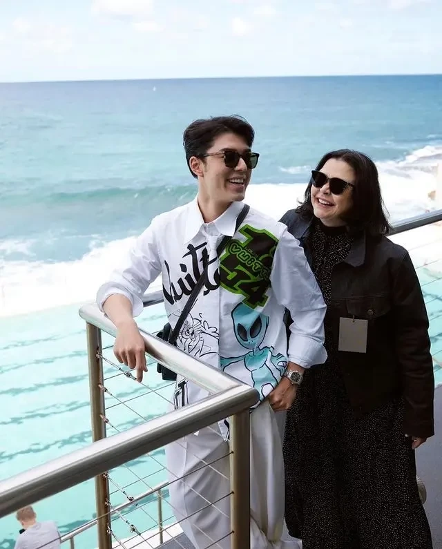 ชาวเน็ตสงสัยเกิดอะไรขึ้น 'เเม่หมู พิมพ์ผกา' ทำแบบนี้กลางไอจี 'ใบเฟิร์น'