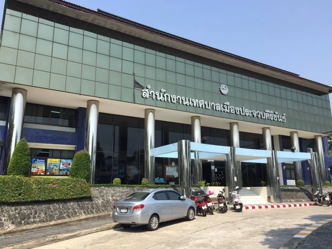 มหากาพย์! อดีต ส.ท.ประจวบฯ 3 สมัย ยันเทศบาลไม่เคยรับมอบเสาไฟสับปะรด