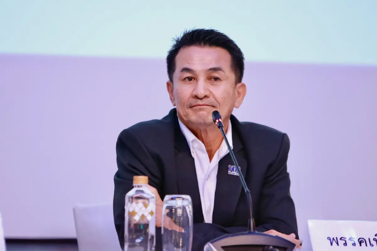 เป็นพยาน! "วิโรจน์" ยัน "หมอชลน่าน" ไม่ได้โมโห โวยวาย "ก้าวไกล" คาดเข้าใจผิด