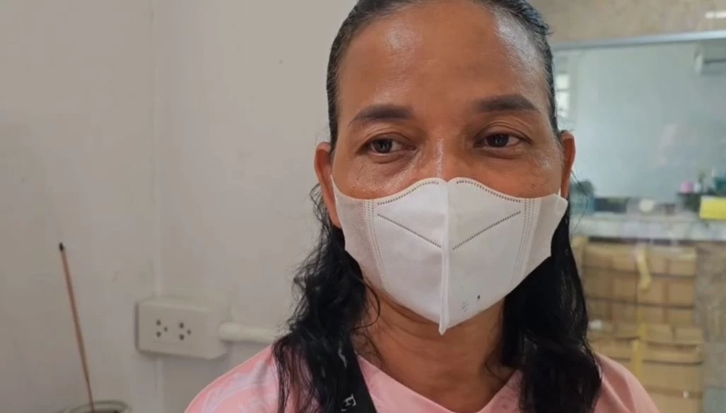 ครอบครัวรับศพ "หมวดบุญธรรม" เหยื่อไอ้คลั่ง ภรรยาหวังคนร้ายได้รับผลกรรม