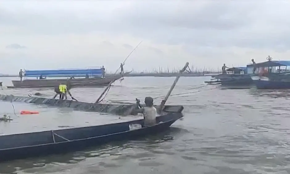 เรือล่มดับ 25 รายในฟิลิปปินส์-ไต้ฝุ่น “ทกซูรี” มุ่งสู่ไต้หวัน