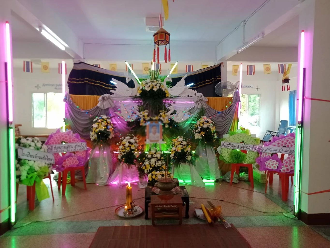 สุดสลด!! นักเรียน 14 ปี น้อยใจแม่ให้ไปเรียนกศน. ไม่ได้มือถือใหม่ ผูกคอดับ