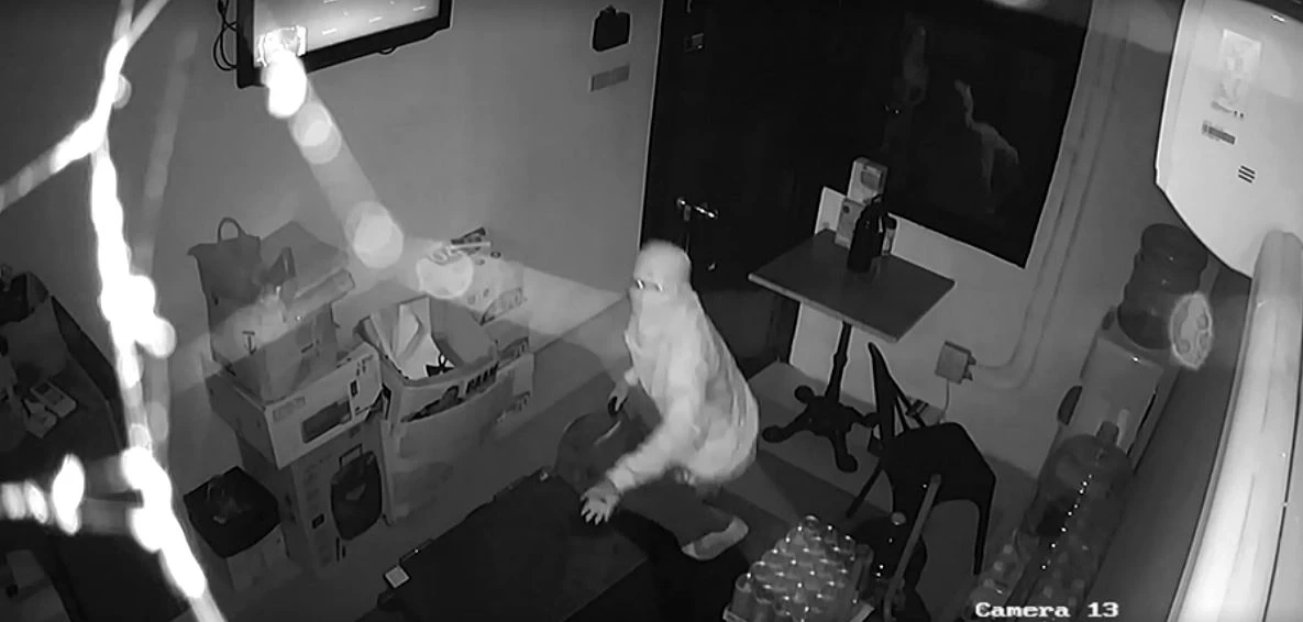 รวบโจรไอ้โม่งย่องลักตู้เซฟฟิตเนส ย่านนวลจันทร์