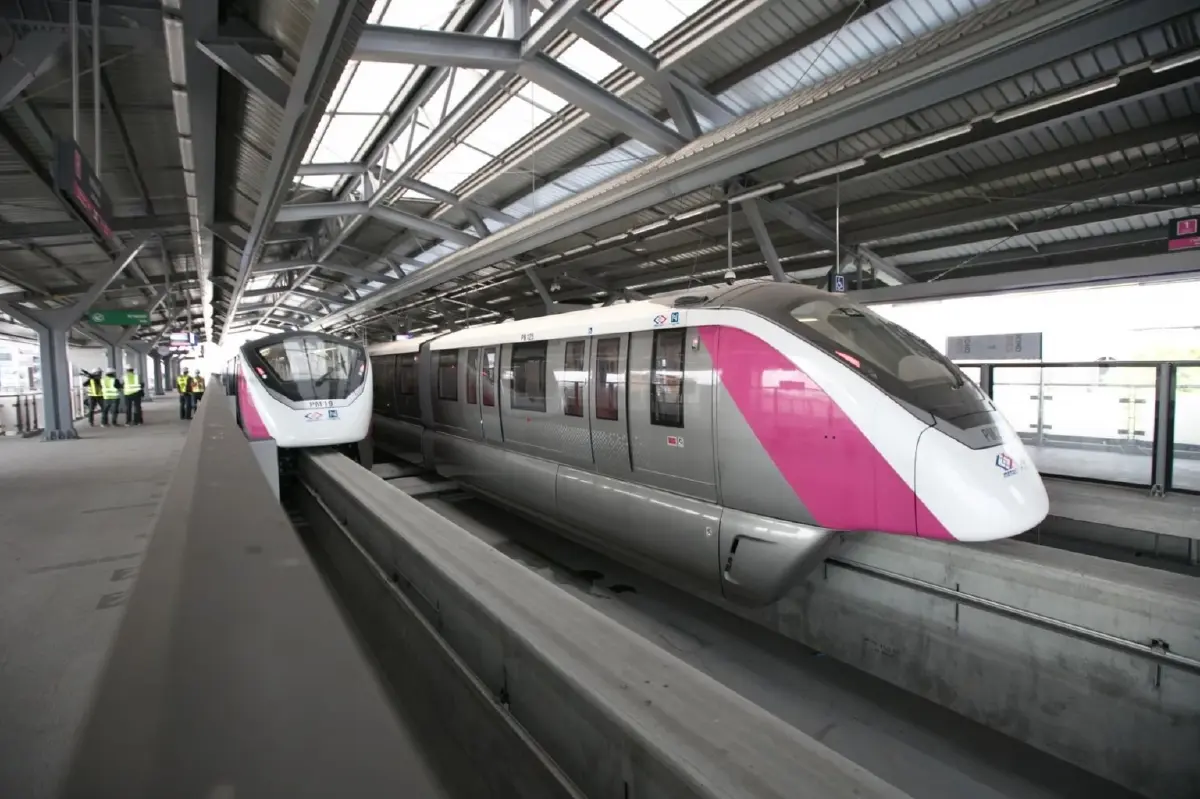 "นายกฯ" พร้อมคณะ ร่วมทดสอบเดินรถไฟฟ้าสายสีชมพู คาดใช้งานได้ปลายปีนี้