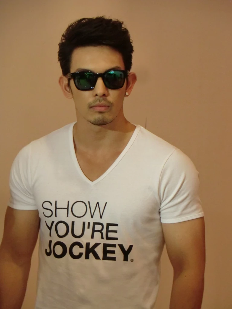 ปมในใจ "อั้ม อธิชาติ" โดนบูลลี่ว่าเป็นเกย์ ถูกนินทา ทุกข์หนักจนรู้สึกแอนตี้