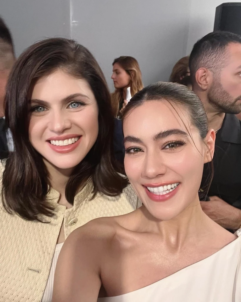 ออร่าเจ้าสาวมาก คิมเบอร์ลี่ ส่งตรงความงามจากปารีส  