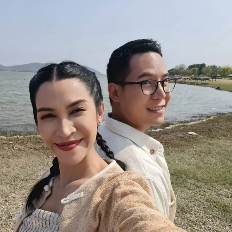 'อี๊ฟ พุทธธิดา' สุดทนโพสต์ซัด ครู รร. ดัง ตะคอกใส่ลูก ตอกกลับชาวเน็ตหน้าหงาย