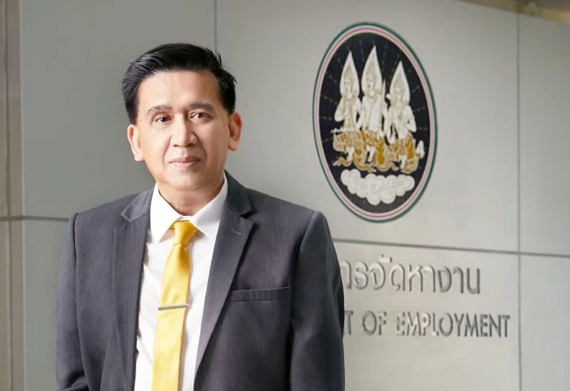 นายไพโรจน์ โชติกเสถียร อธิบดีกรมการจัดหางาน