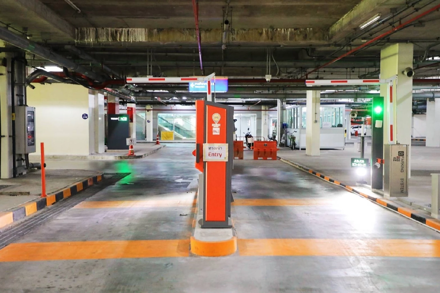 เปิดแล้ว! ลานจอดรถอัจฉริยะ สถานีกลางกรุงเทพอภิวัฒน์ เริ่มให้บริการ 1 ส.ค. 66