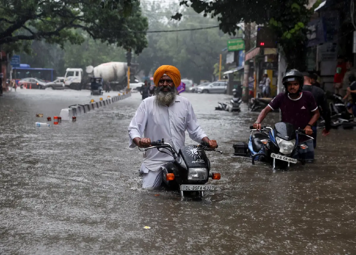 น้ำท่วม-ดินถล่มในอินเดีย ดับ 22 ราย ฝนถล่มนิวเดลีหนักสุดใน 41 ปี