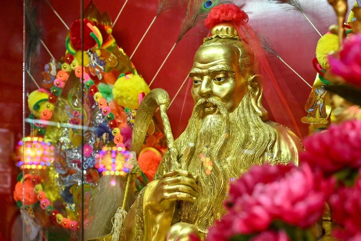 ตามรอยแม่ต่าย มูยังไงให้ได้คู่ ต้องที่นี่ "ศาลเจ้าหลีตี๊เมี้ยว"