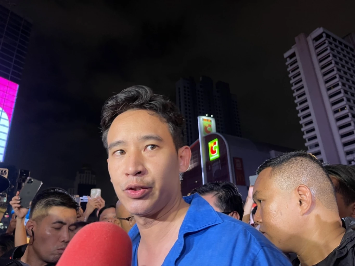 "พิธา" ไม่กังวลถูก กกต.ยื่น ศาลรัฐธรรมวินิจฉัย​ สถานภาพ ส.ส.ปม ถือหุ้นitv