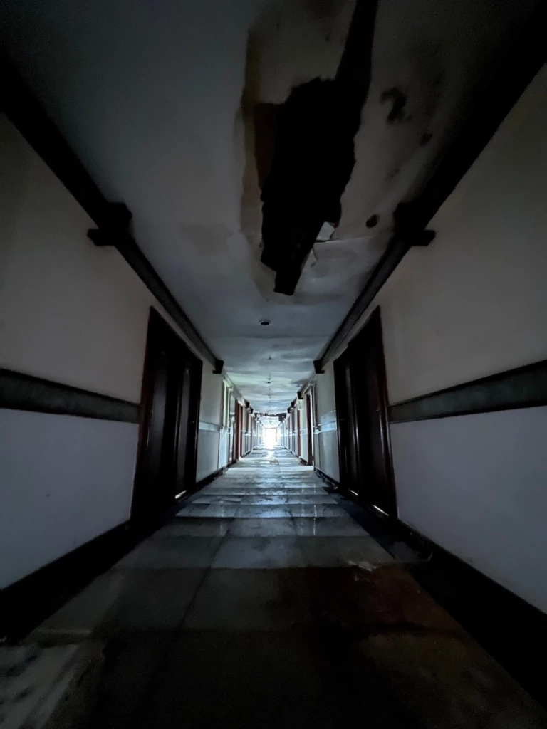 เปิดประสบการณ์"สุดหลอน" จ่าย 150 บาท ทัวร์โรงแรมเรือร้างที่เกาะช้าง