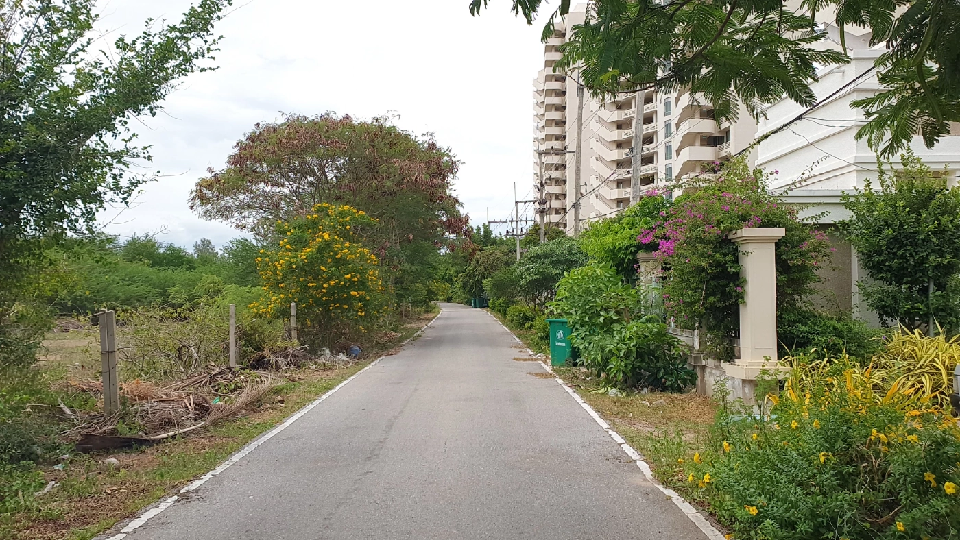 กรมที่ดิน สั่งตรวจสอบ เพื่อเพิกถอนโฉนดที่ดิน คอนโดดังหาดชะอำ ราคา 400 ล.