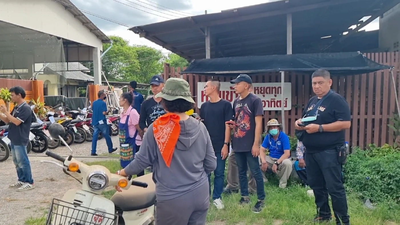 ตะลึง! ค้นโกดังโรงไม้ พบรถยนต์-จยย. 67 คัน เจ้าของอ้างรถจำนำ ดอกร้อยละ 10/ด.