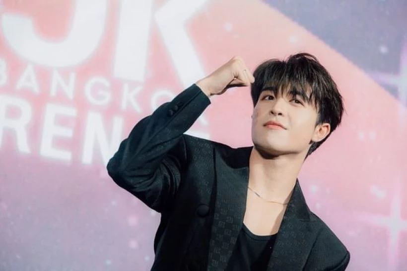 ยิ่งกว่าห้างแตก "แพทริค ณัฐวรรธ์" ปรากฎตัวพบแฟนๆแถลงข่าวงานมีตติ้ง