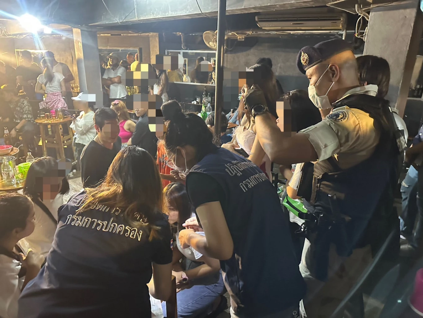 เตรียมเด้ง 5 เสือปทุมวัน เซ่นปกครองจับร้านลาบ ลอบเปิดผับเถื่อน