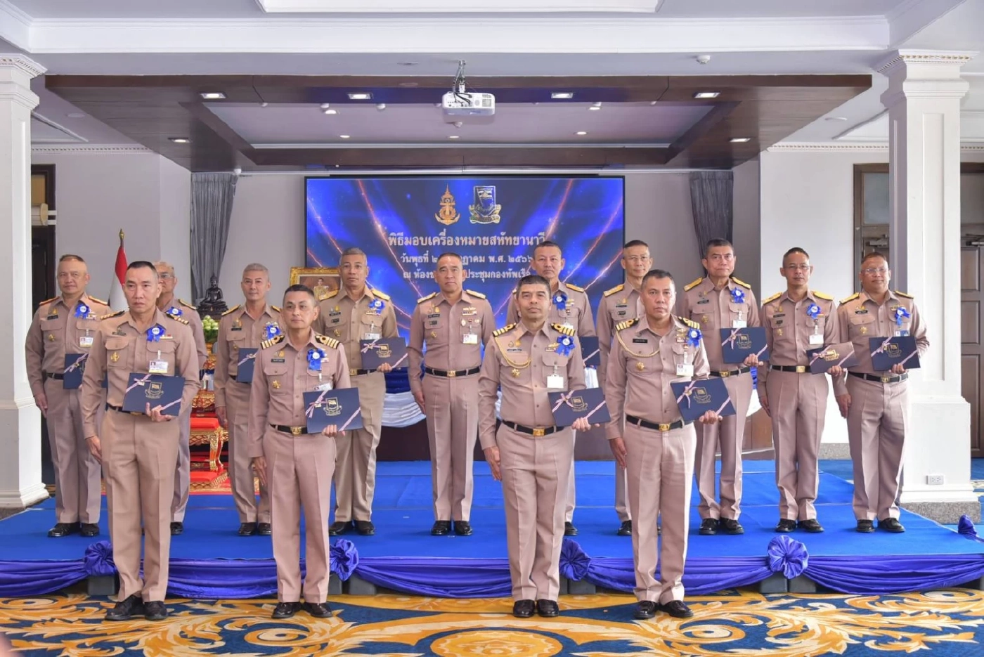 กองทัพเรือมอบเครื่องหมาย "สหัทยานาวี" เชิดชูเกียรติ ผู้สื่อข่าวเนชั่นทีวี
