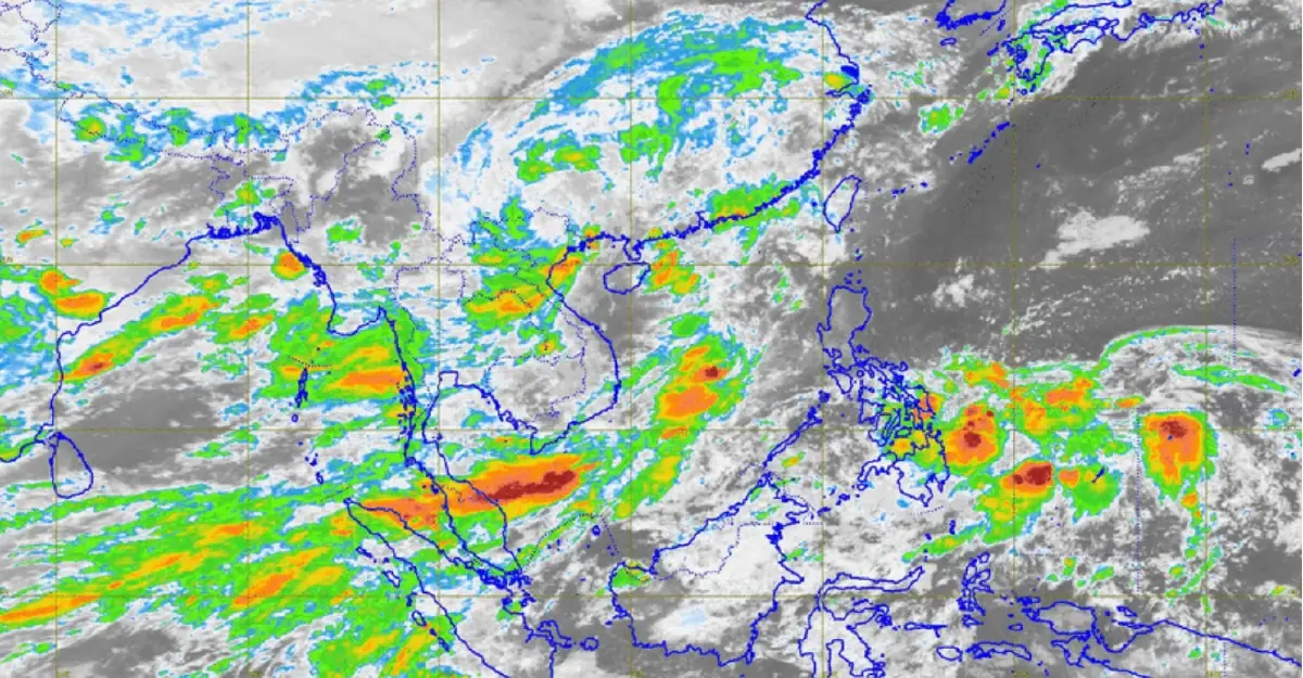 อิทธิพลพายุตาลิม  สตูลคลื่นแรง-ฝนหนัก เรือเล็กเข้าฝั่ง ต้นไม้ทับบ้าน 30 หลัง