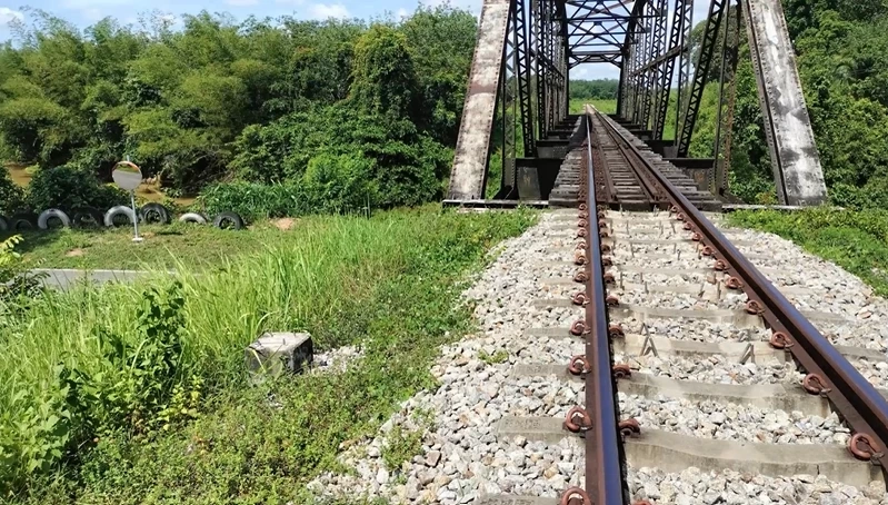 ระทึก! เจอวัตถุต้องสงสัย ริมทางรถไฟหาดใหญ่-ปาดังฯ จุดเดิมที่โจรใต้ลอบบึ้ม
