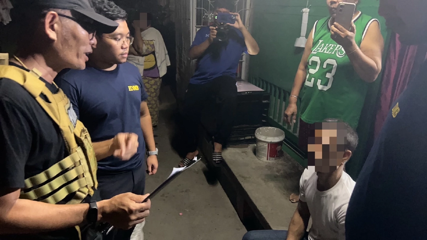 ปิดล้อม 3 ชั่วโมงโจรหื่น “เบียร์ ดอนเมือง” ปีนฝ้าหนีคดีล่วงละเมิดหญิงวัย 13